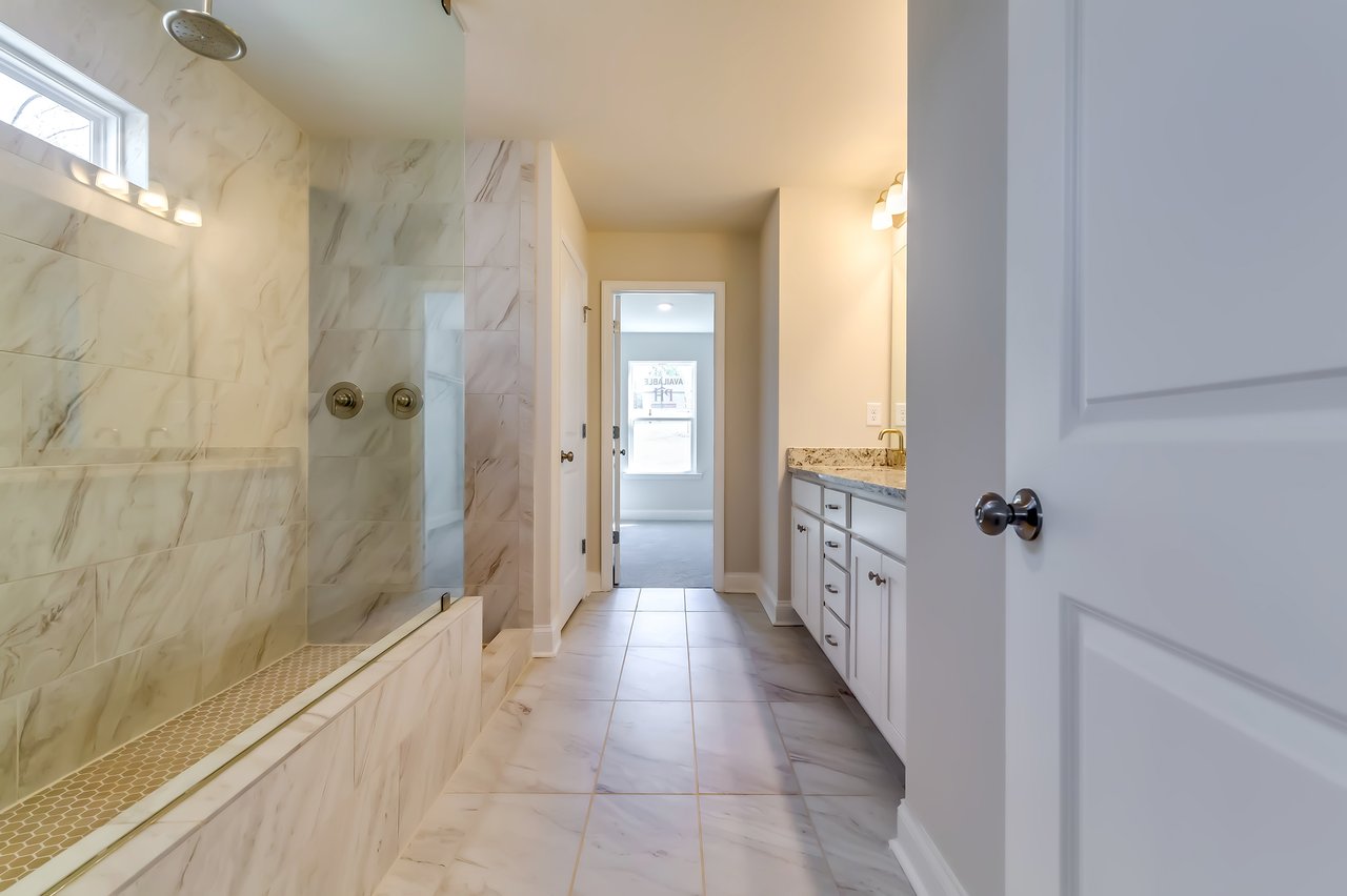 407 Shoals Trl