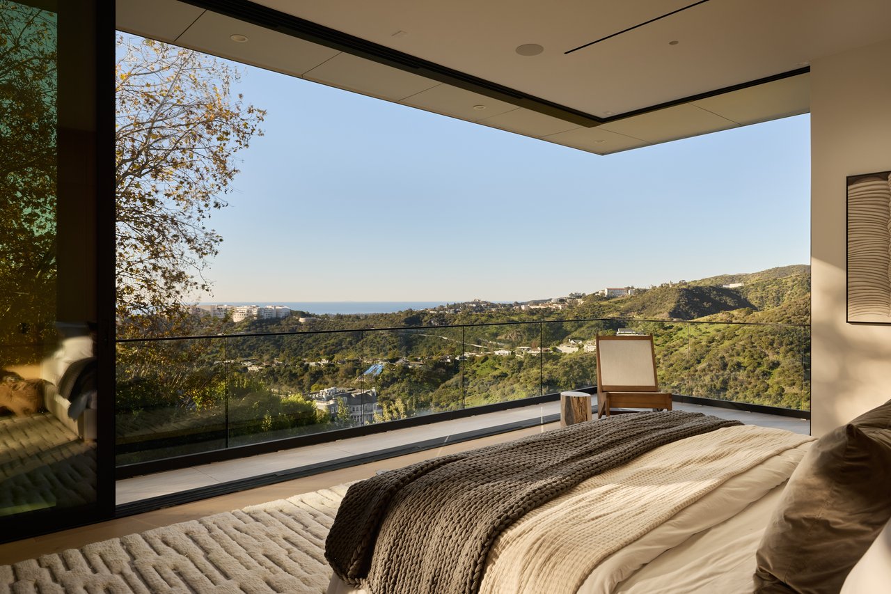 1149 Linda Flora Dr, Bel Air