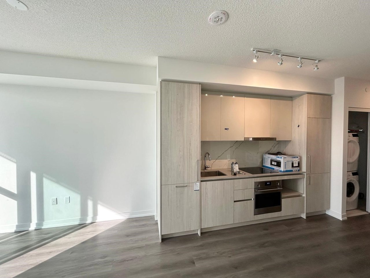 225 Commerce St Unit: 2603