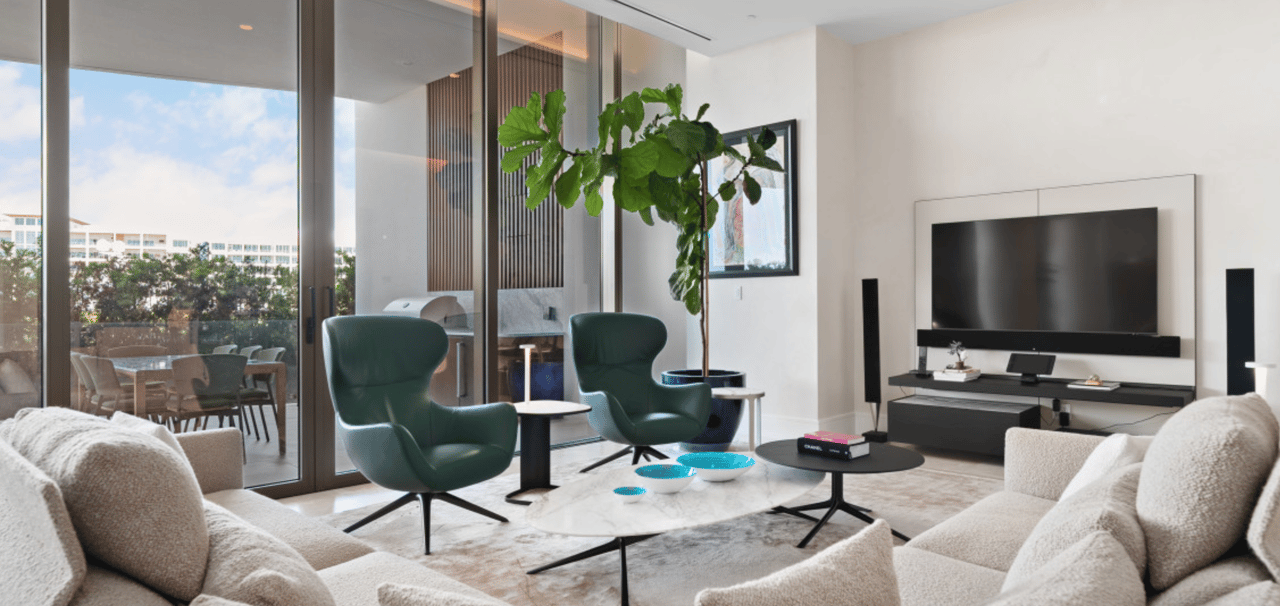 Squire, Albany Bahamas