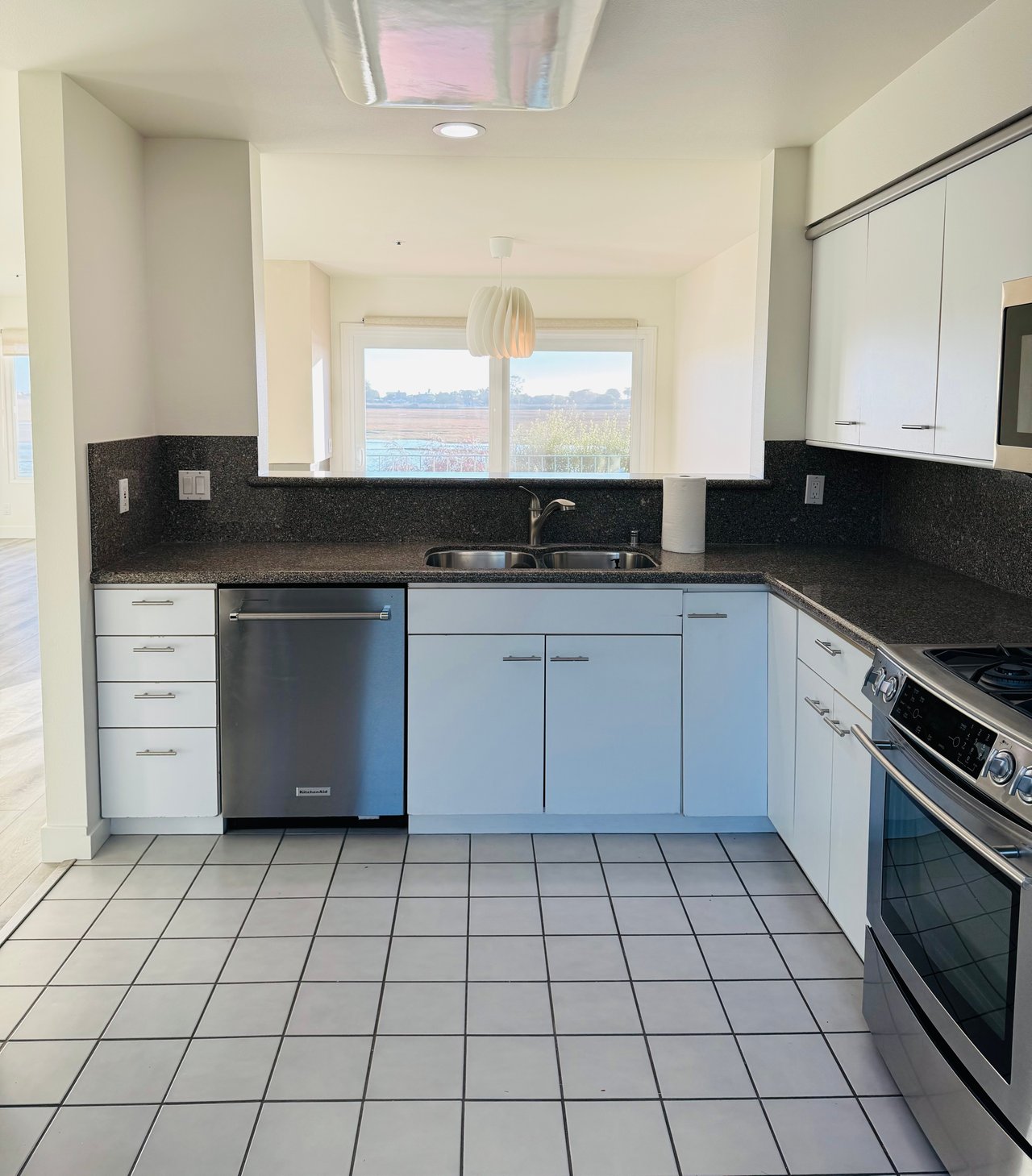 Carpinteria Townhouse with ocean & marsh views