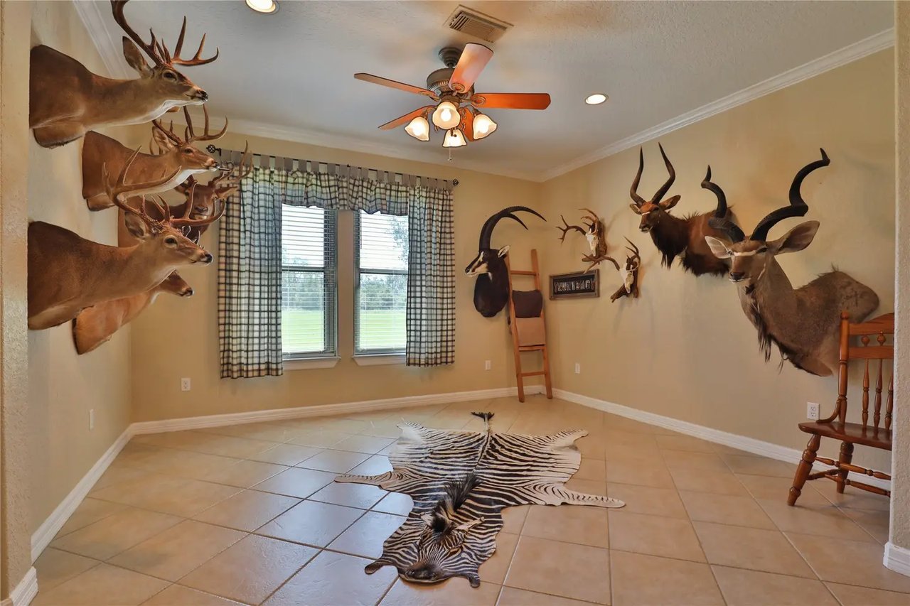 145 County Rd 461B