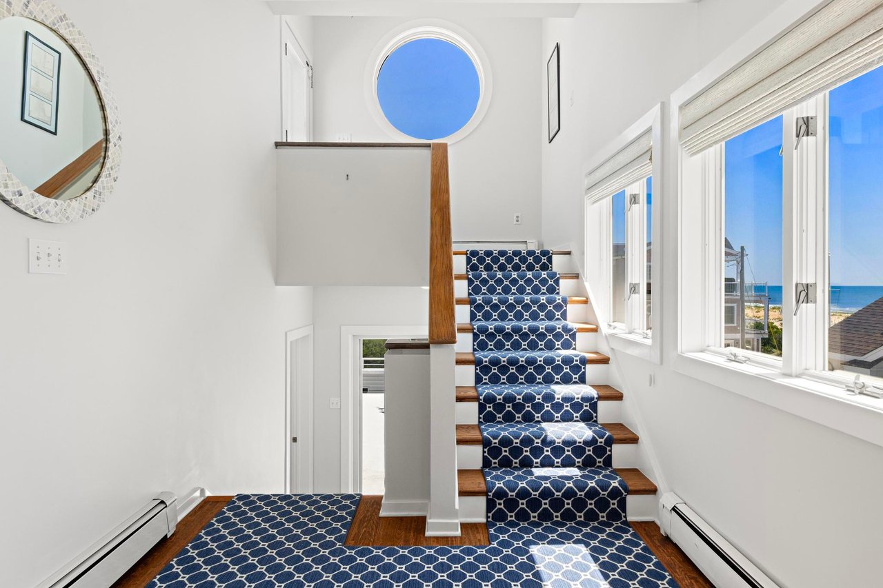 10 11th Street