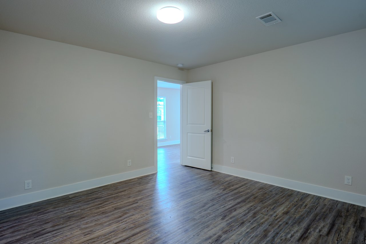 21415 Russell Dr. Unit-B 