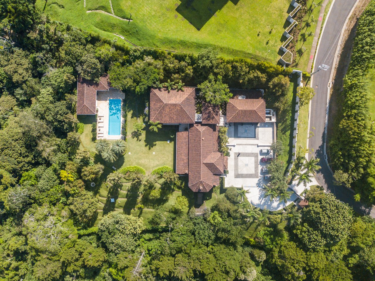 Fully Furnished Private Mansion