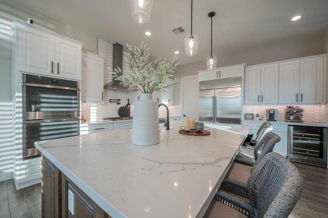 35584 N ROLLING CREEK Drive