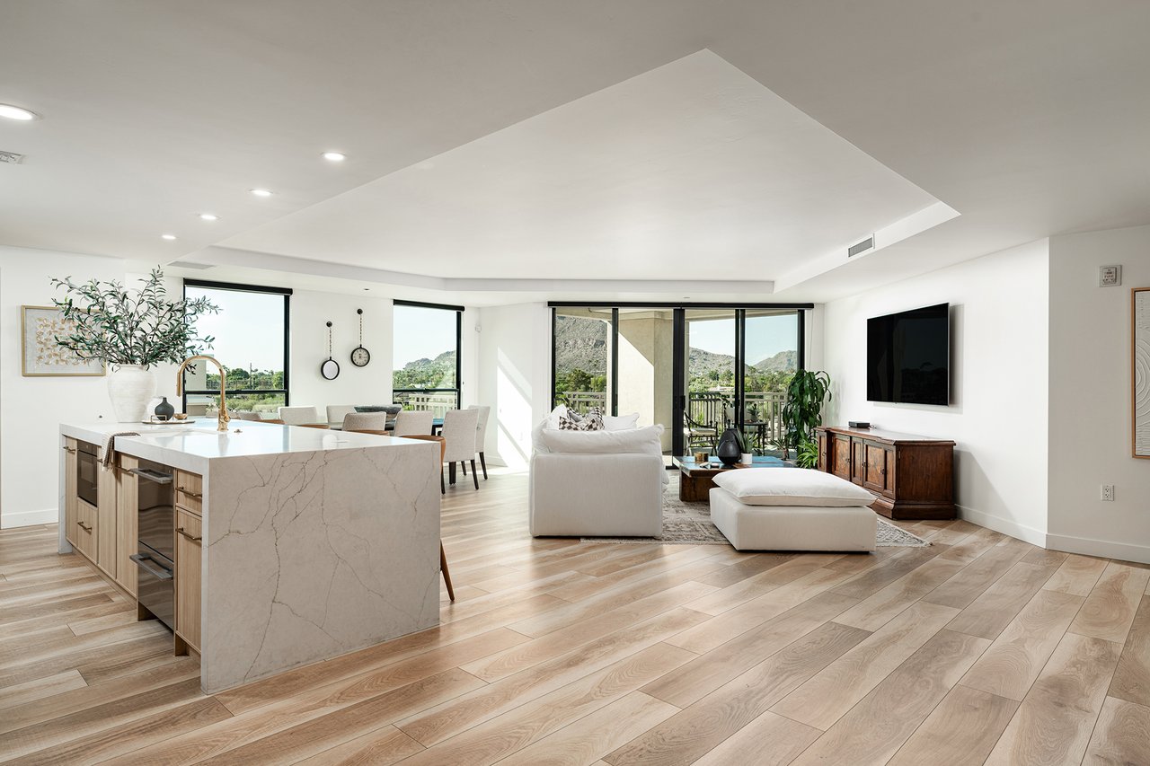 6803 E MAIN Street, 5511