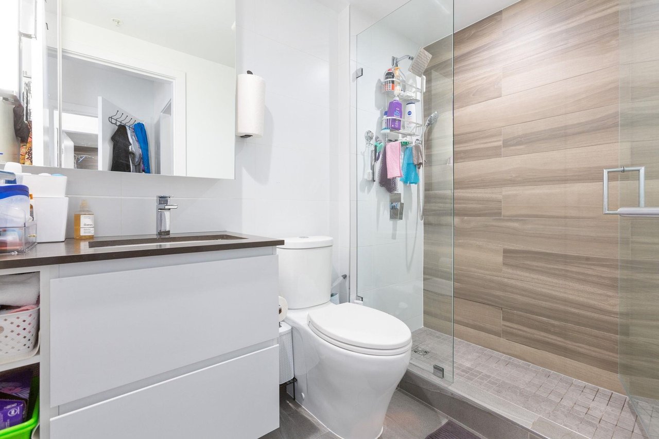 13655 Fraser Hwy, #1209