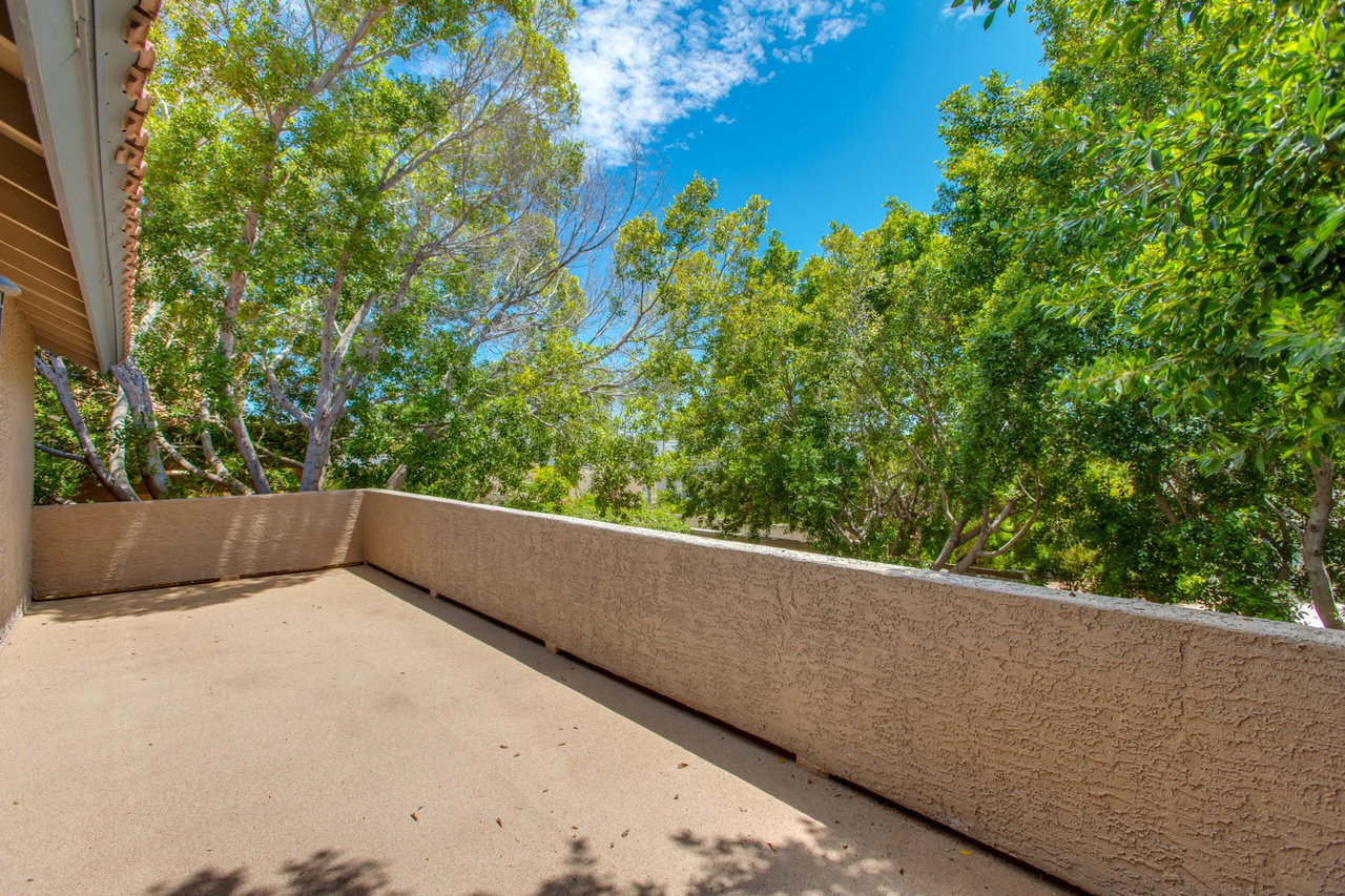 1067 E Seminole Dr.