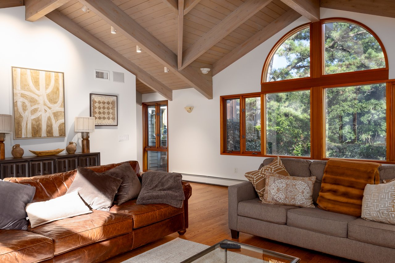 12 Mountain Brook Road