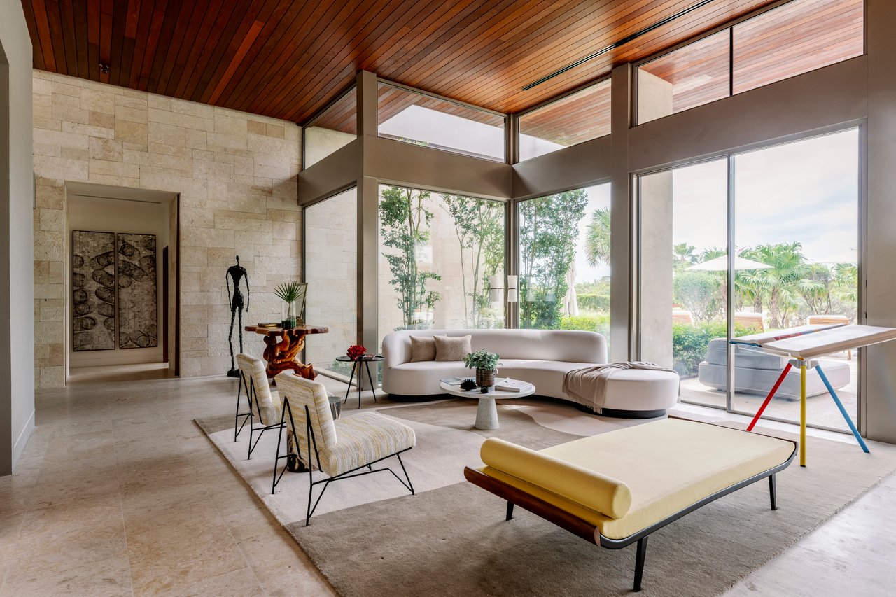 Villa Élan, A Contemporary Masterpiece in The Bahamas