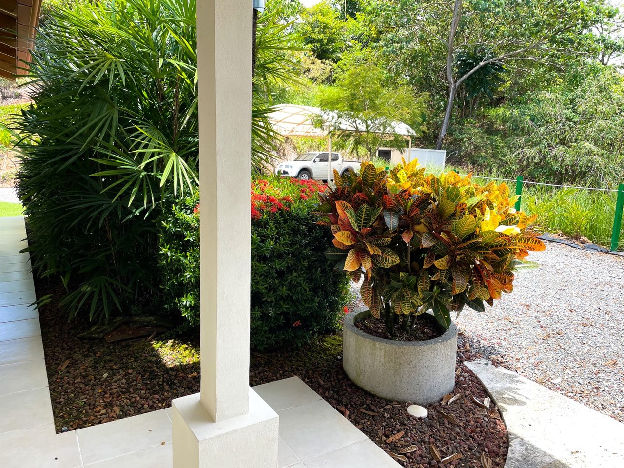 Tranquil Ocean-View Home At The End Of The Road