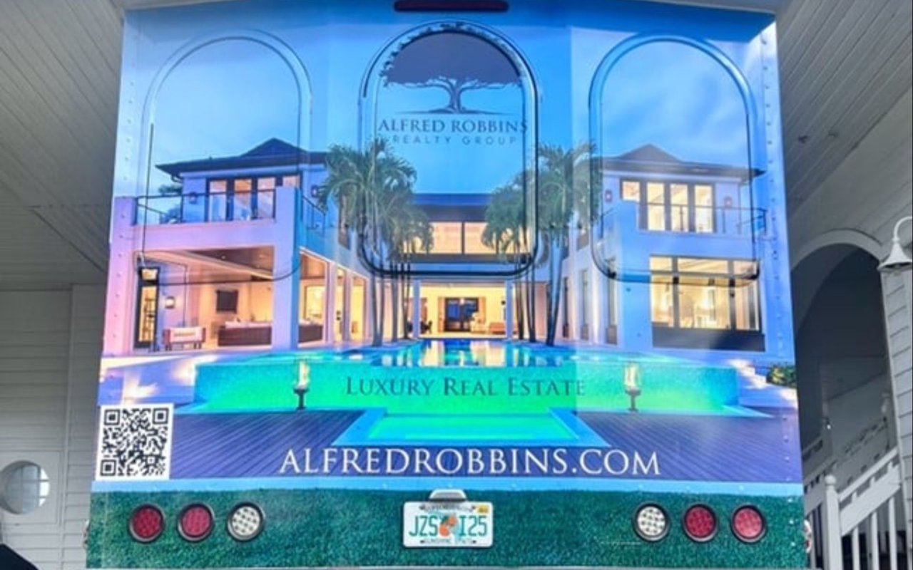Discover Naples, FL: Ride Along with Us on the Naples Trolley Tour
