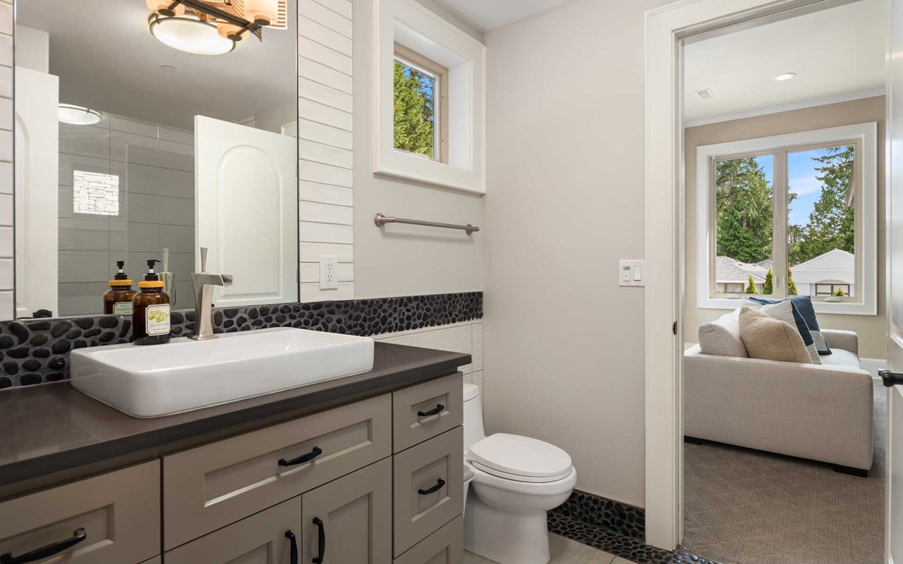 Private, Tranquil Resort-Style Living in Redmond’s Starwood Neighborhood