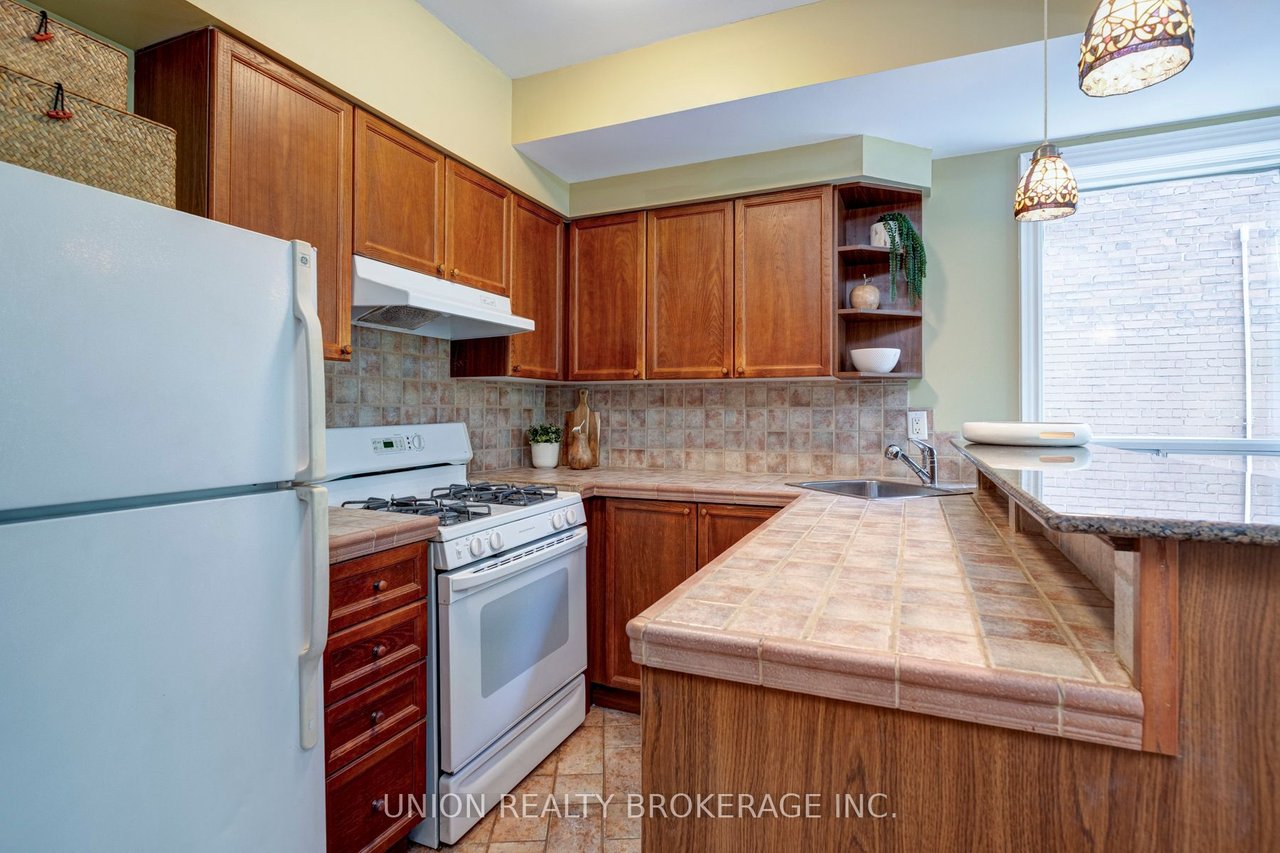 53 Ravina Cres
