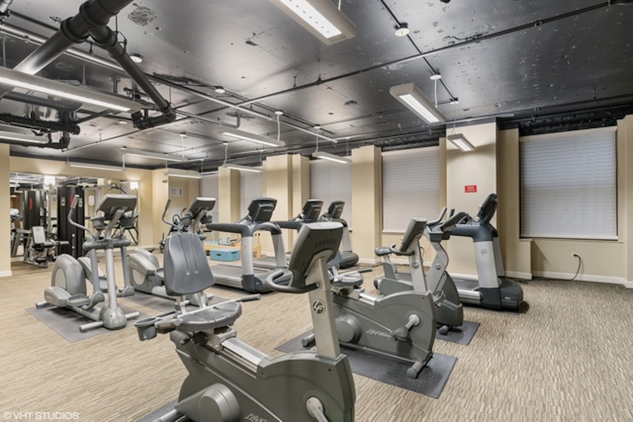 310 S Michigan Ave Unit 202