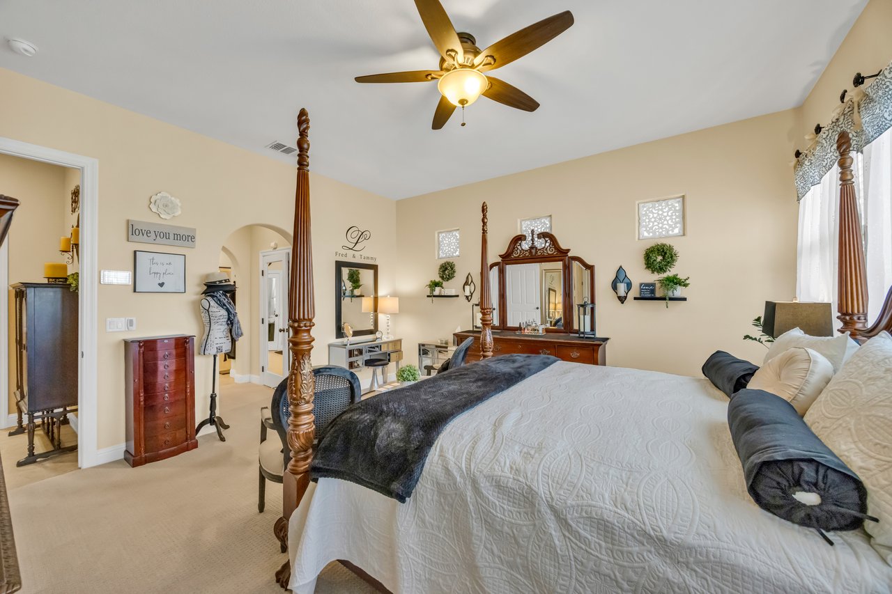4040 Borderlands Dr