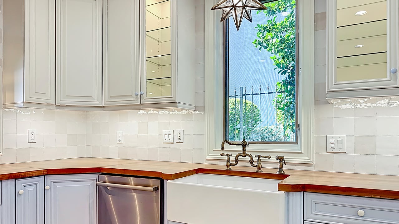 Elegant Lake Virginia Residence in Winter Park's Perle du Lac