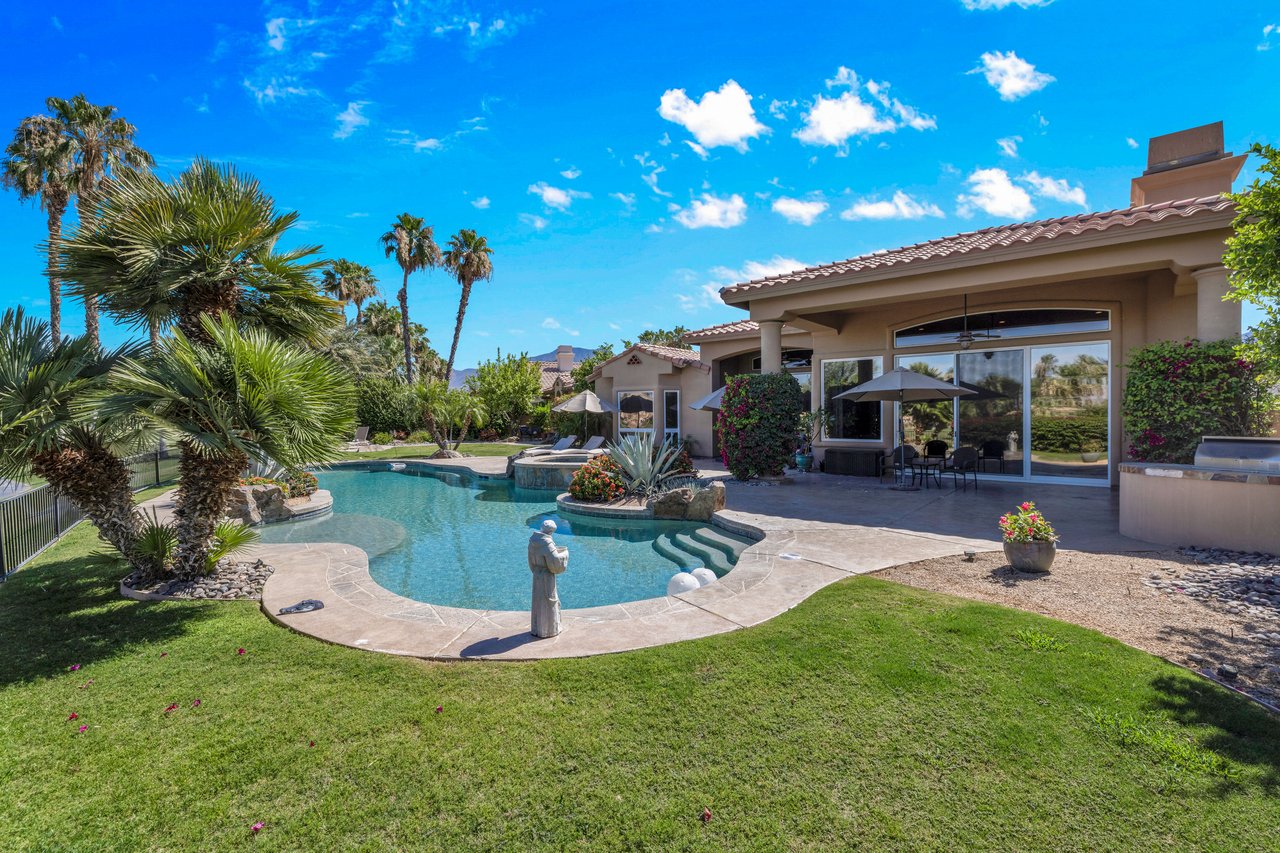 48810 Vista Estrella