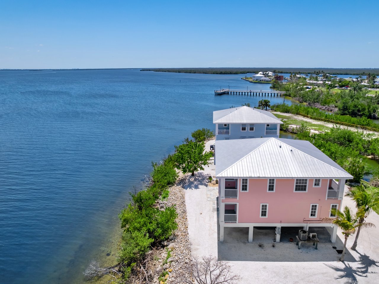 4581 Redfish Point RD