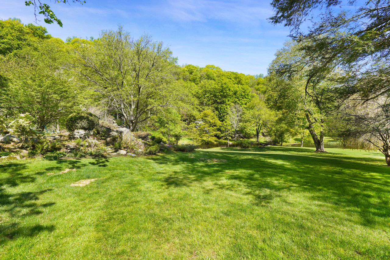 123 & 135 Mianus River Road