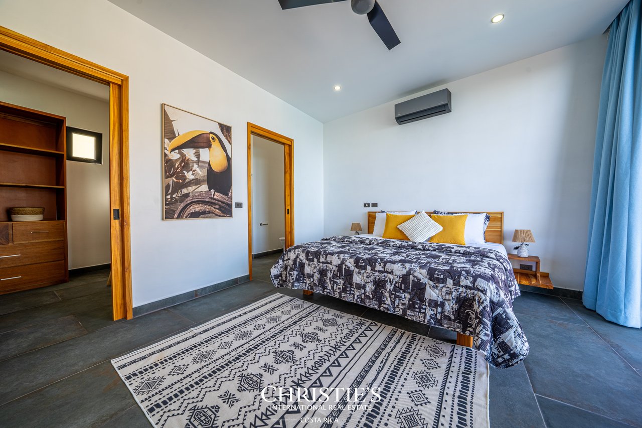 Samara Moon a Resort-Style Estate