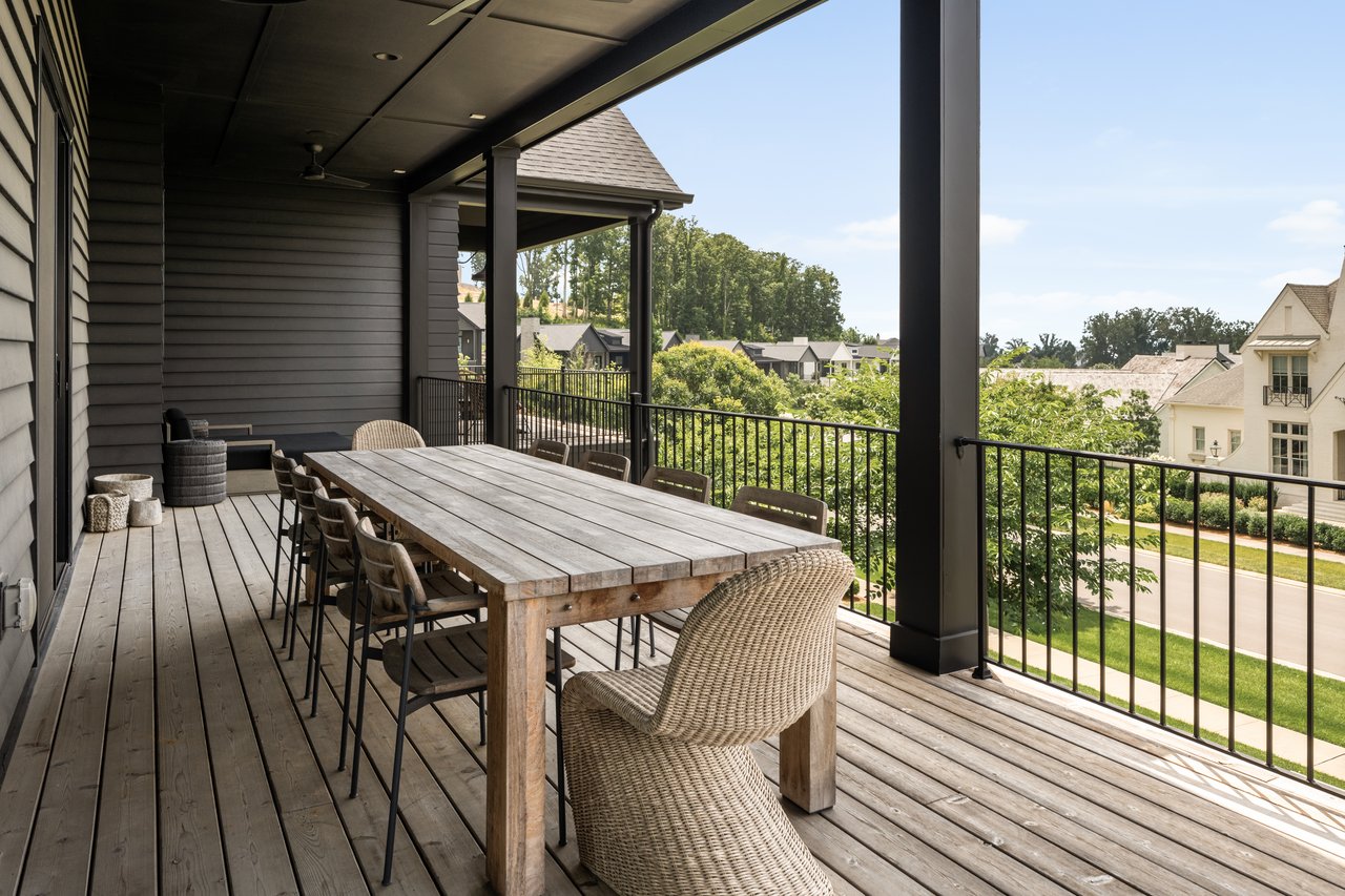 7365 Harlow Dr | Troubadour