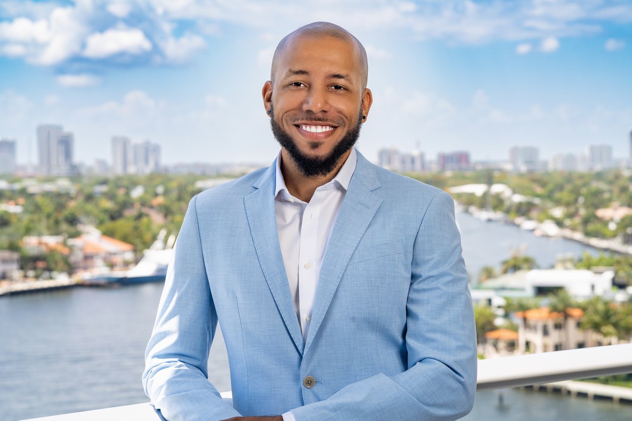 Dr. Julian Delaney
