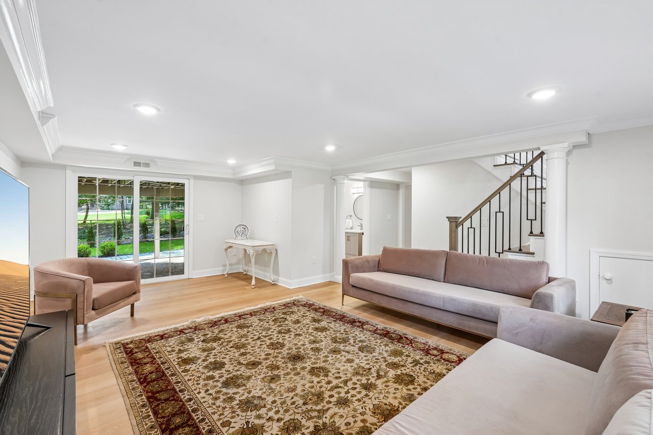 12 Parker Place
