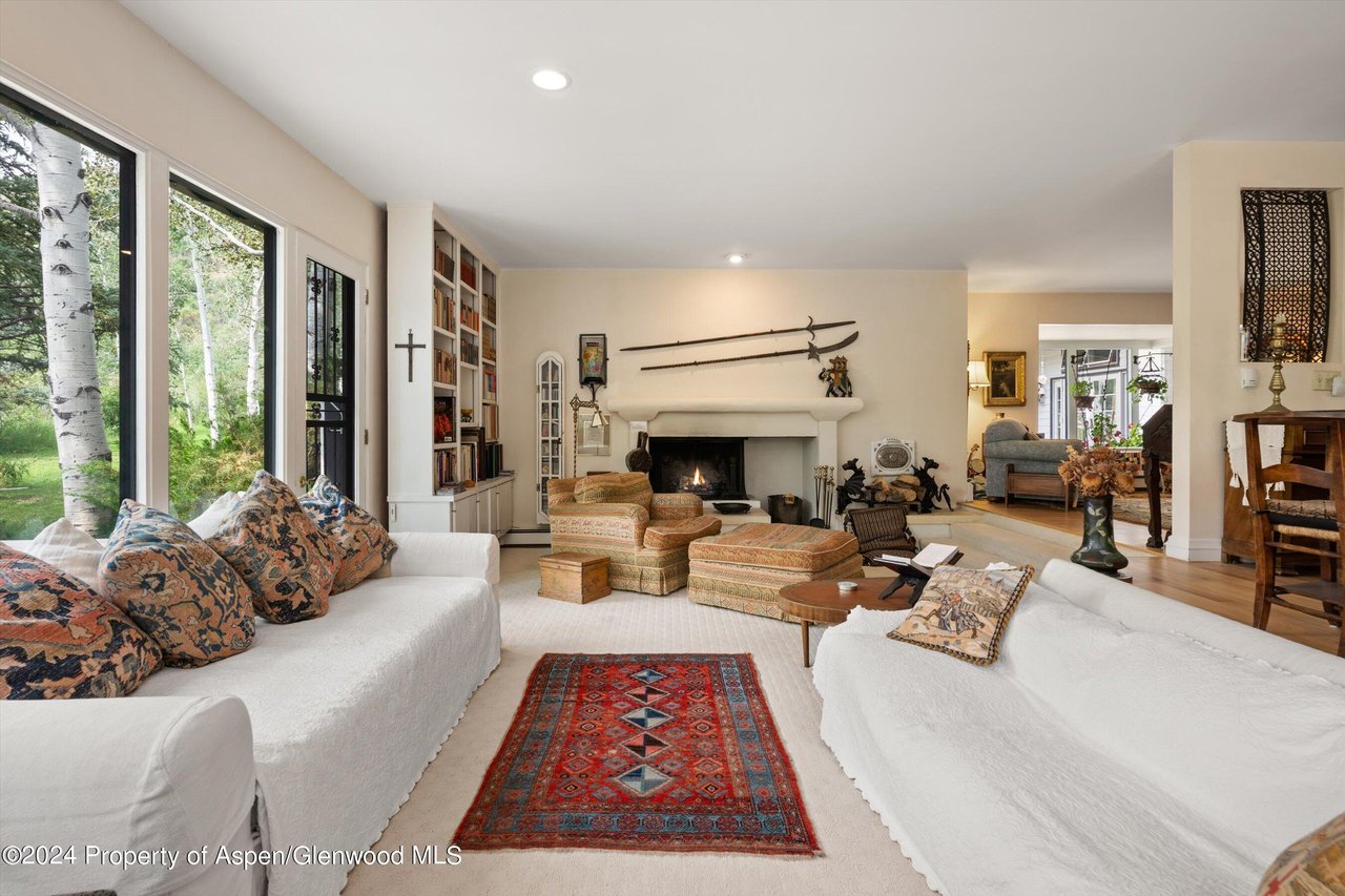 254 Twining Flats Rd