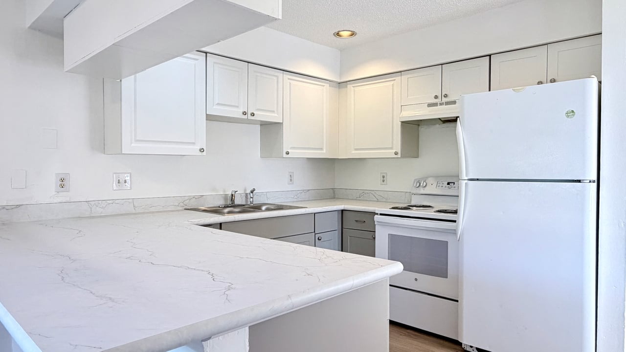 Longwood Three-Bedroom, Two-Bathroom Duplex for Lease on Lake Wayman