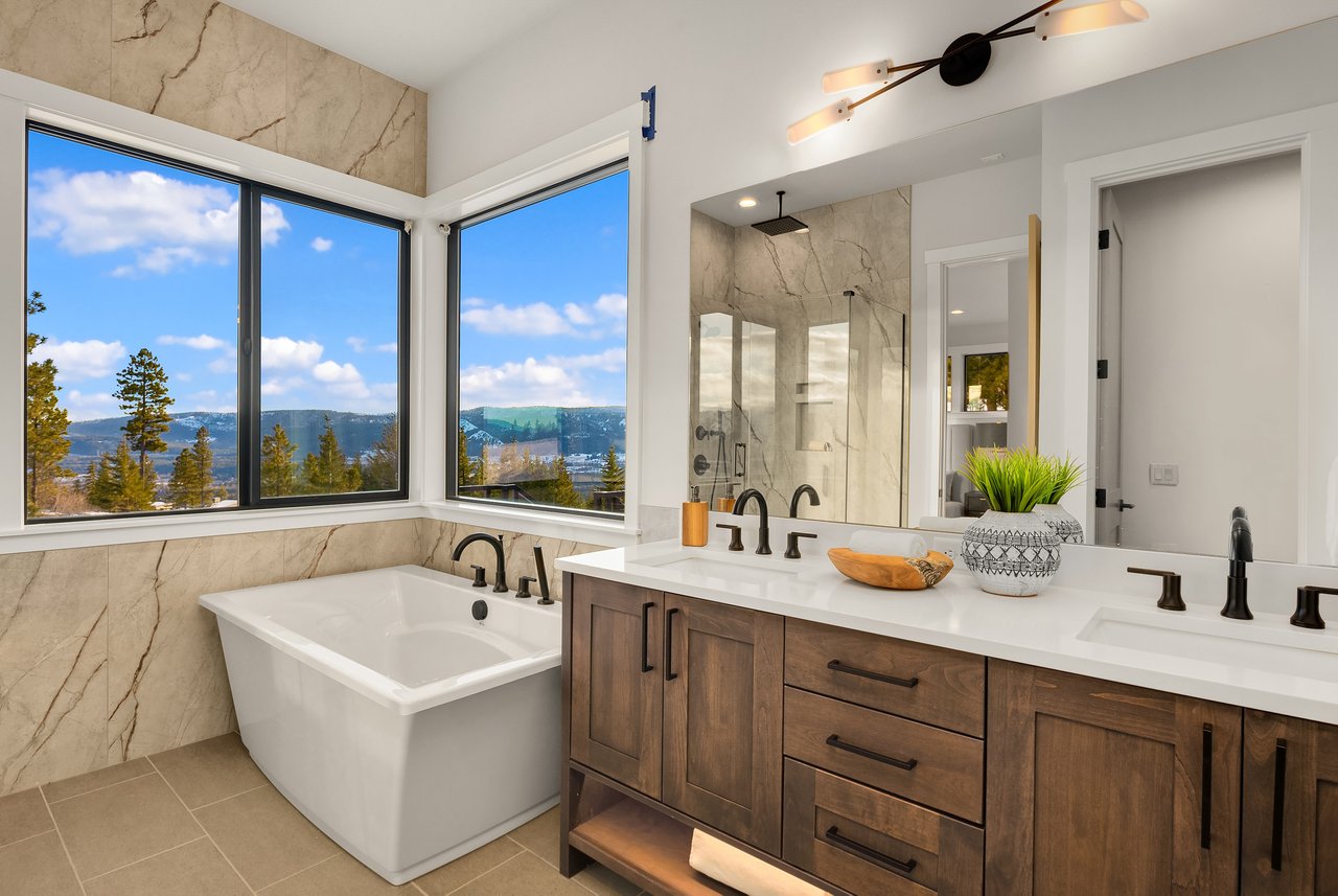 2241 Forest Ridge Drive