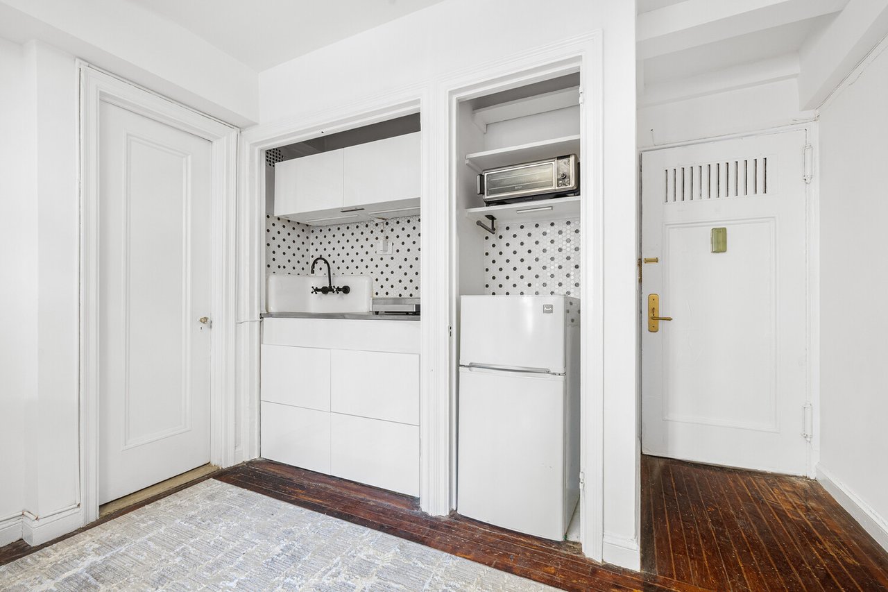 25 Tudor City Pl 1316