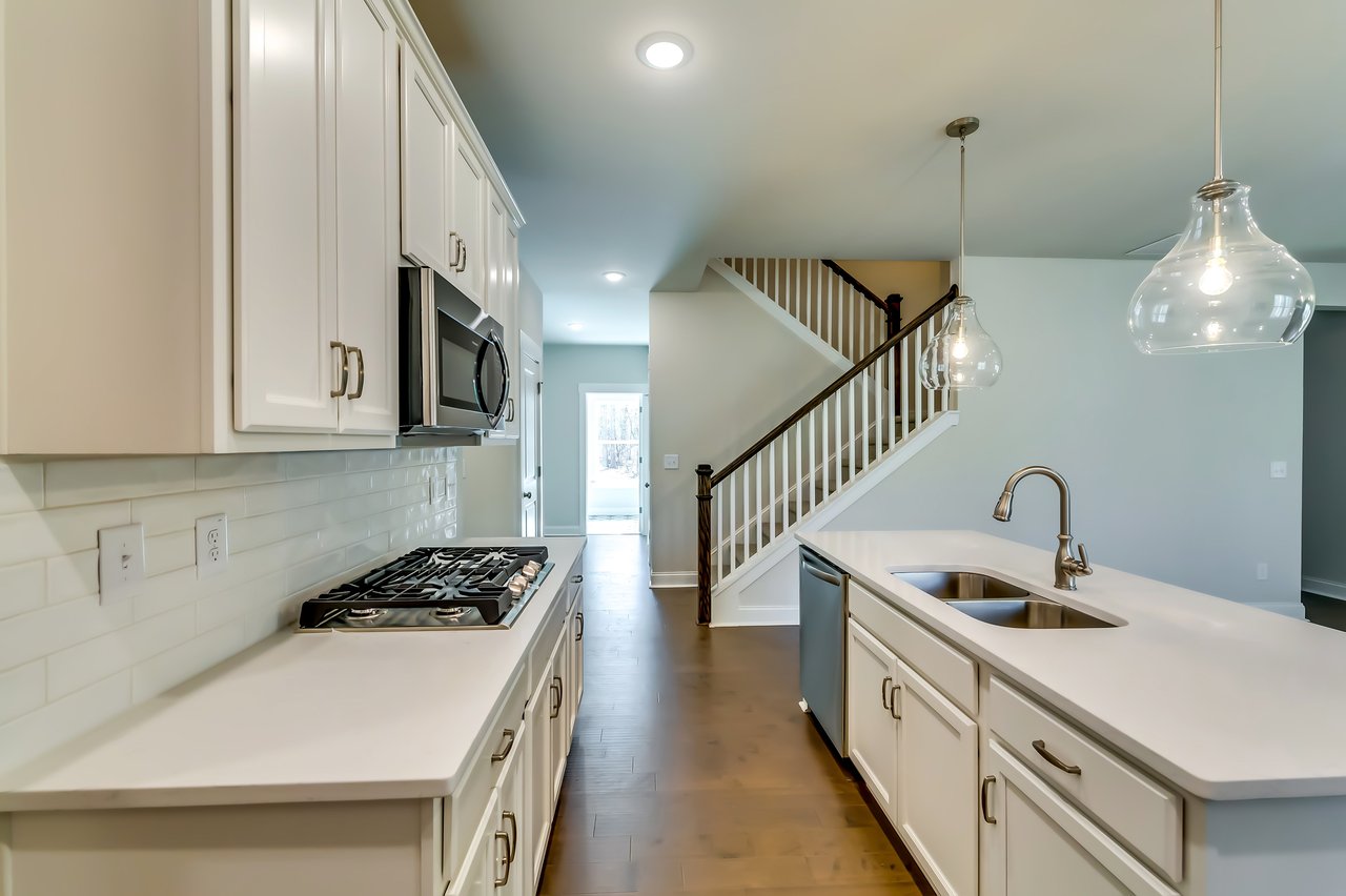 497 Principal Meridian Dr
