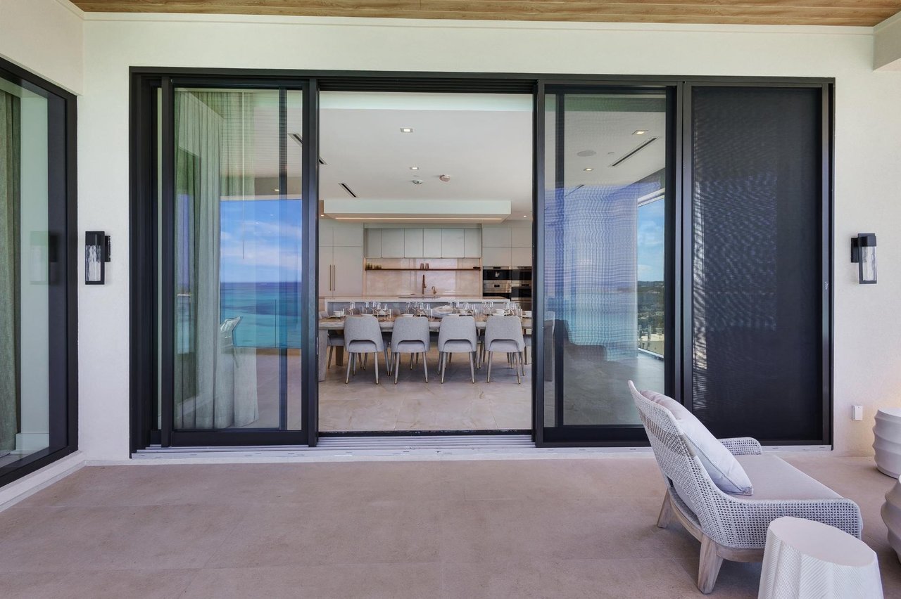 Aqualina Beach Front Apartment, 1103 