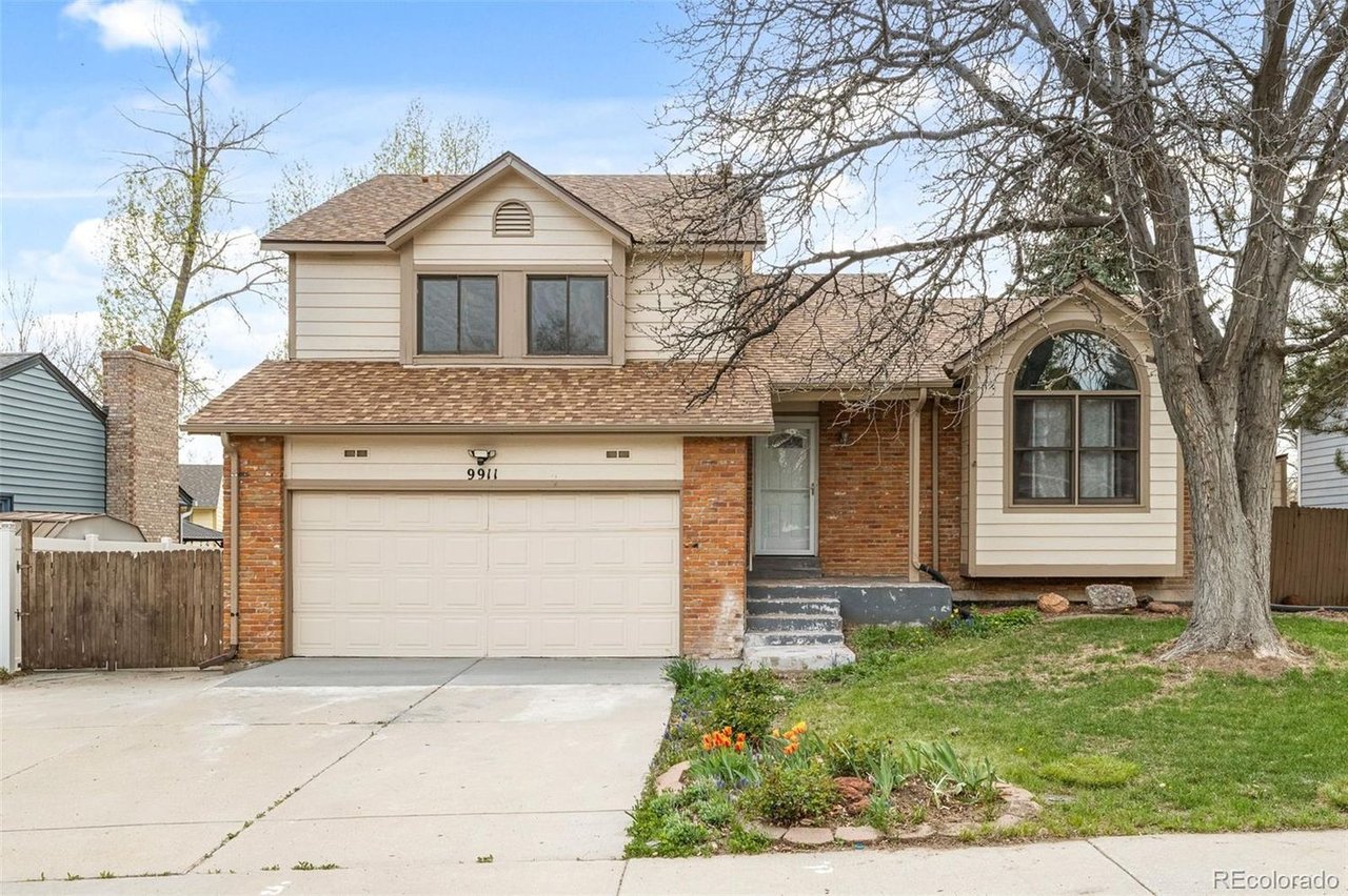 9911 Perry Ct