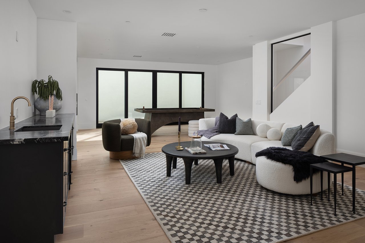 6312 E CALLE DEL PAISANO