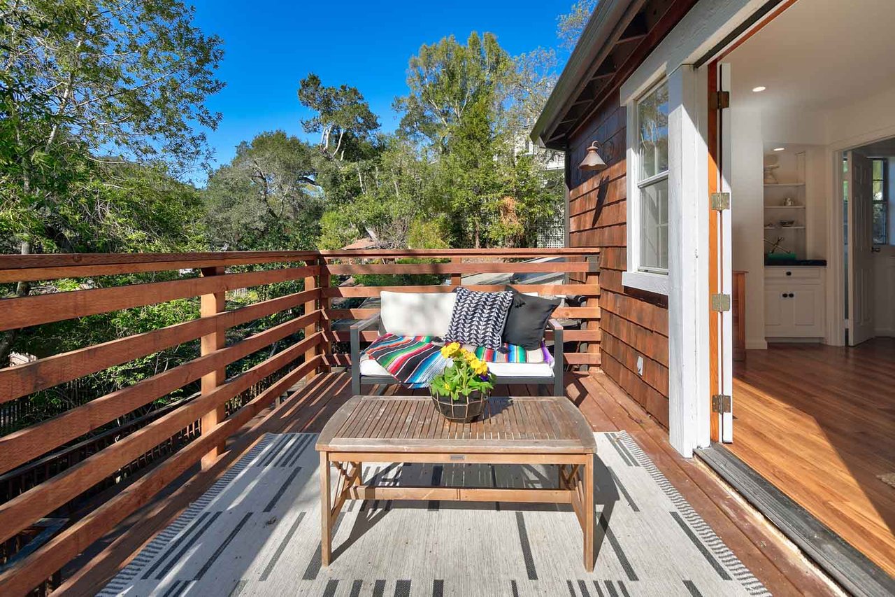 7 Crescent Lane, Fairfax