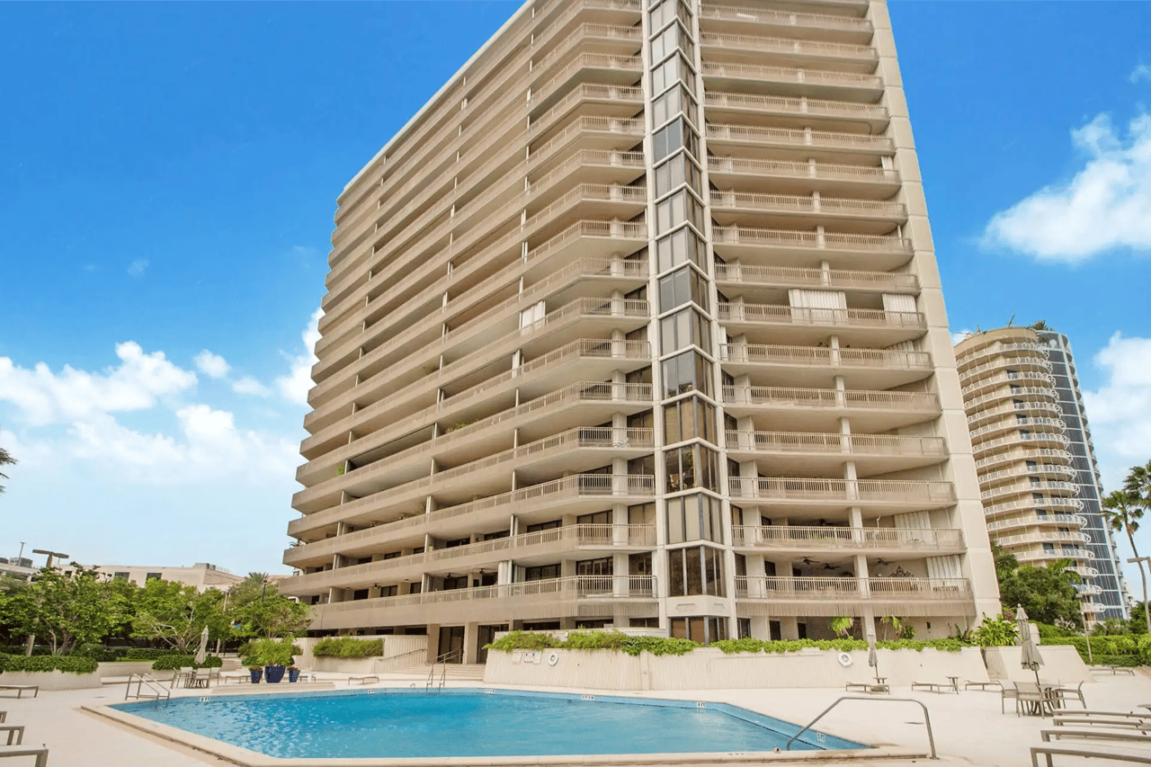 2901 S Bayshore Drive # 1B