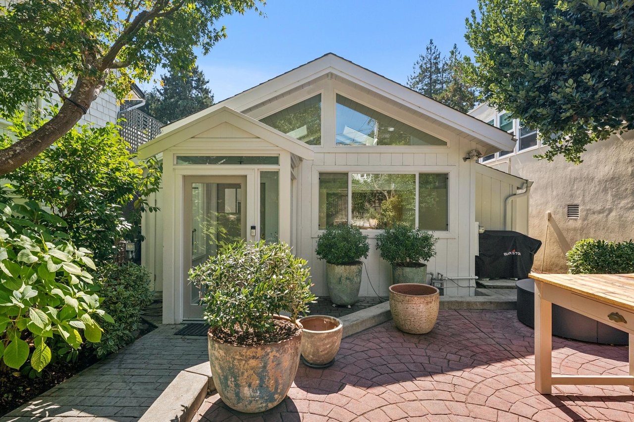 95 Lovell Avenue