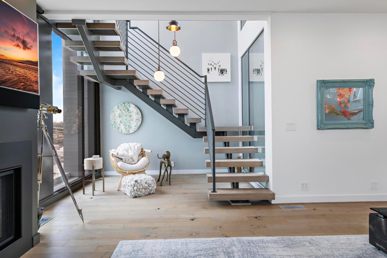 205 Stratford Avenue 