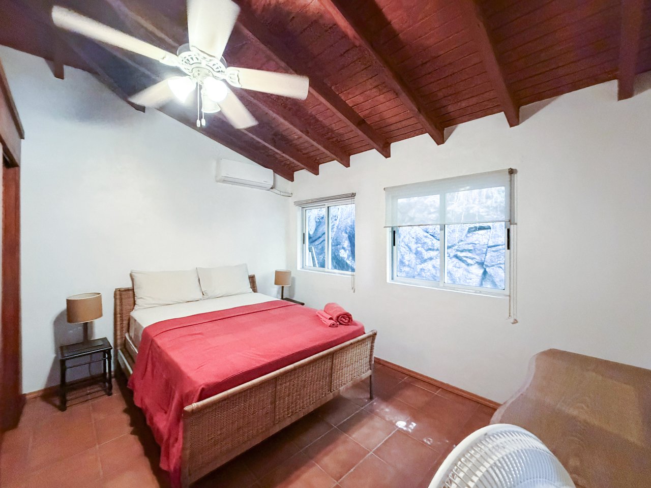 587 Lambert Beach Villa 3 Bedrooms