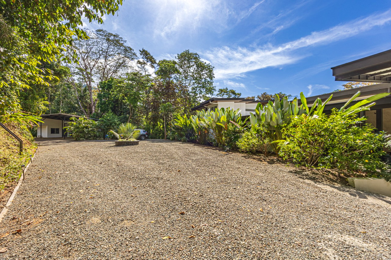 Luxury Ocean View Home in Paradise Breezes – A Private Retreat Near Dominical