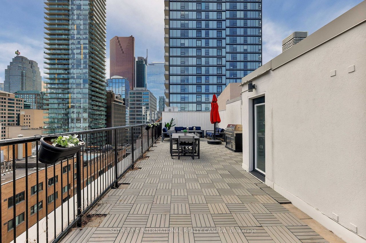 Rock Star King East Two-Storey Penthouse