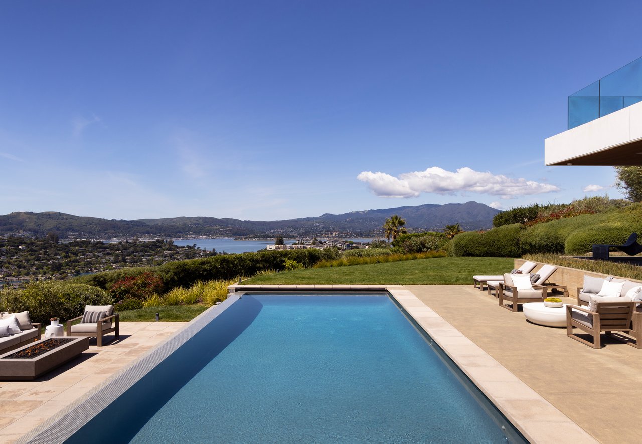 Iconic Modern Estate