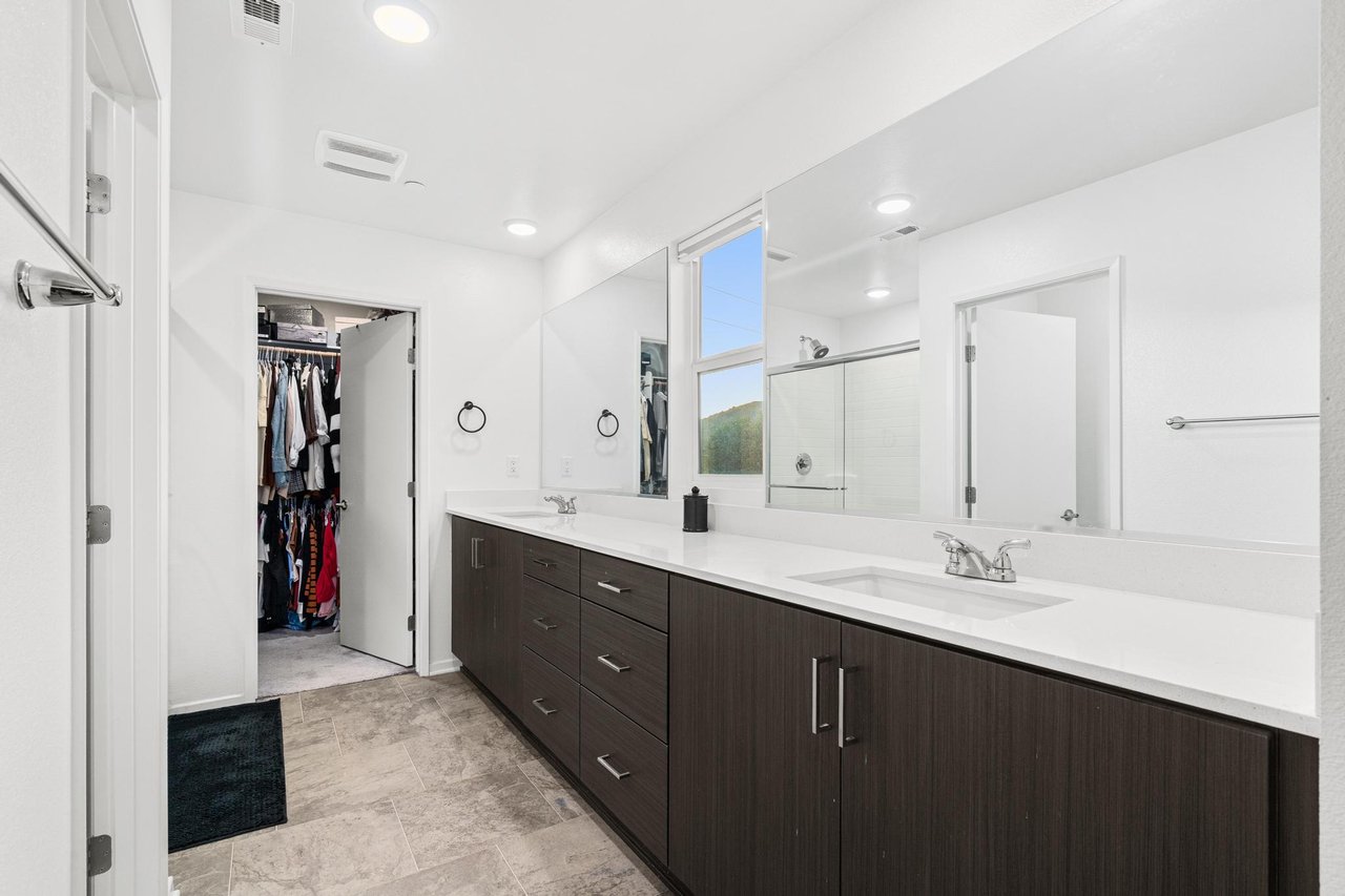 204 Hass Ln