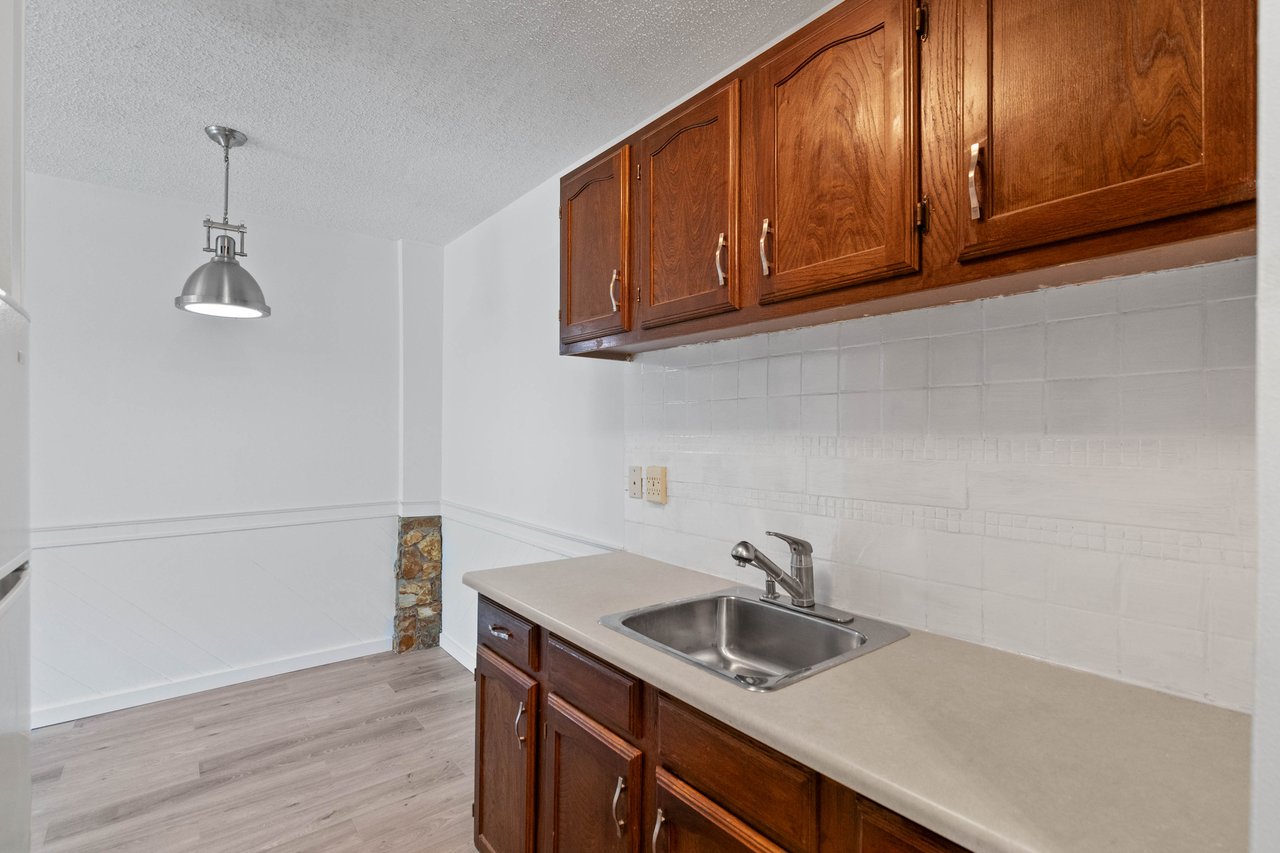 635 56 Avenue SW Unit: 206