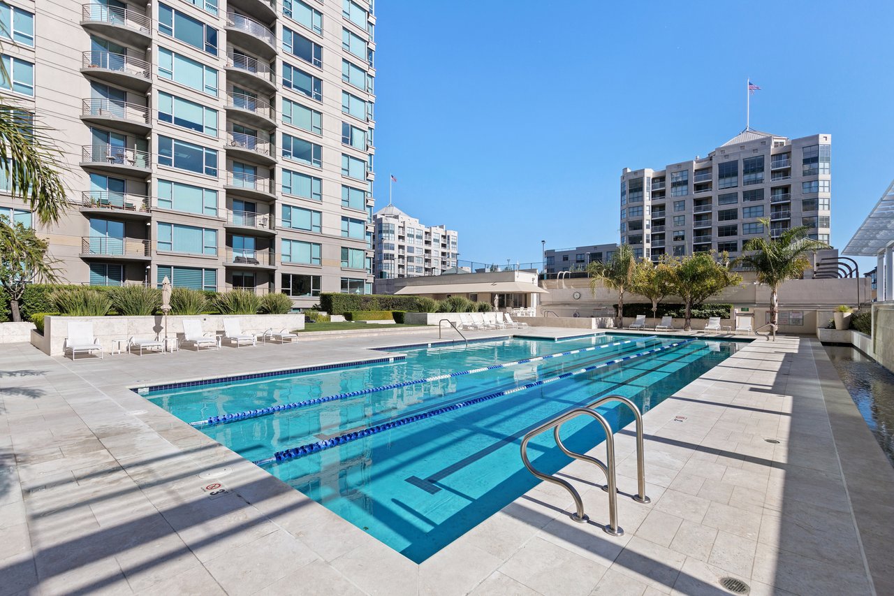 Elevated Corner with Downtown/Bay Views