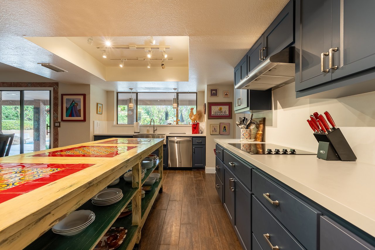 7507 N VIA DE LOS LIBROS