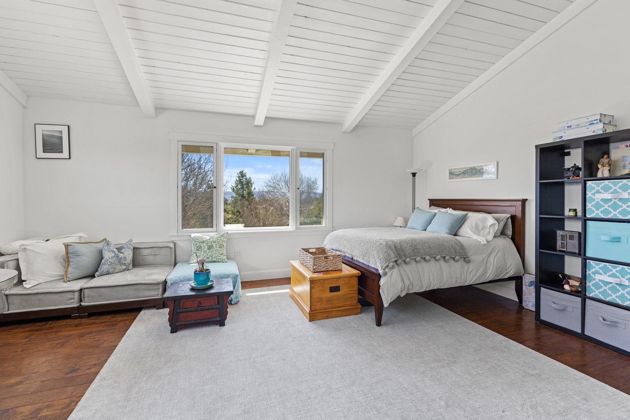 5+/- Acre Los Olivos Retreat